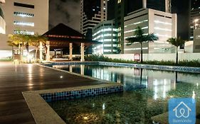 Apartamento completo ao lado do Salvador Shopping
